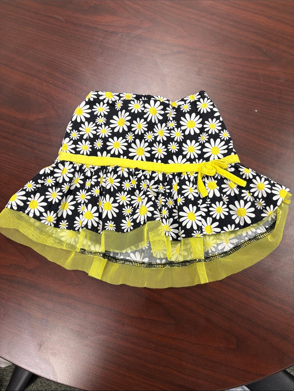 Disney Black & Yellow Daisy Print Girls' Skirt